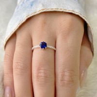 Anel de formatura de prata pedra azul