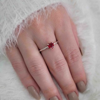 Anel de prata pedra coração vermelho aro liso